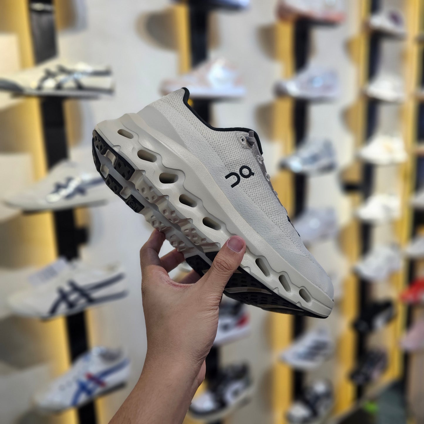 Cloudtilt Cinder Sand