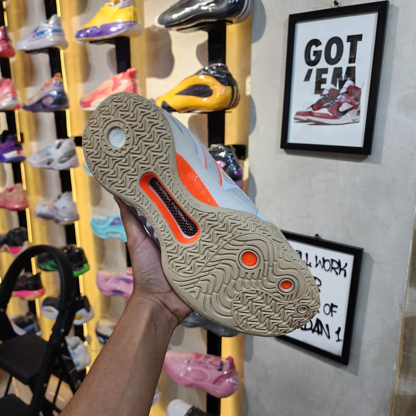 Anta Shockwave 5 Saltation
