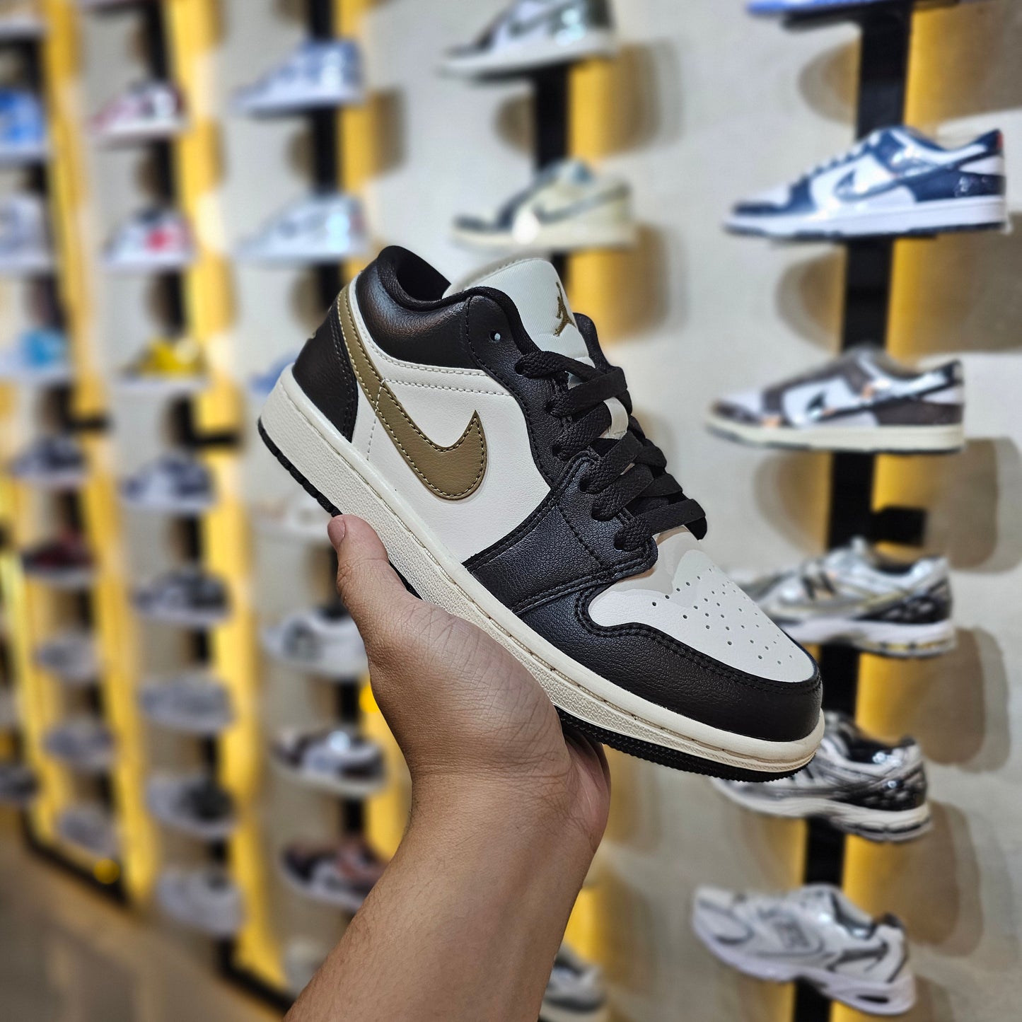 J1 Low Shadow Brown Wmns