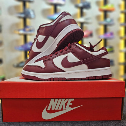 Dunk Low Team Red