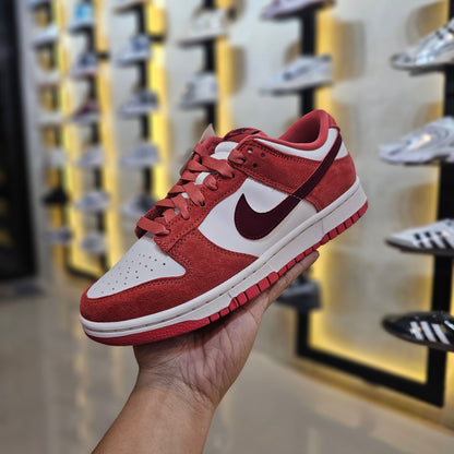 Dunk Low Valentines Wmns