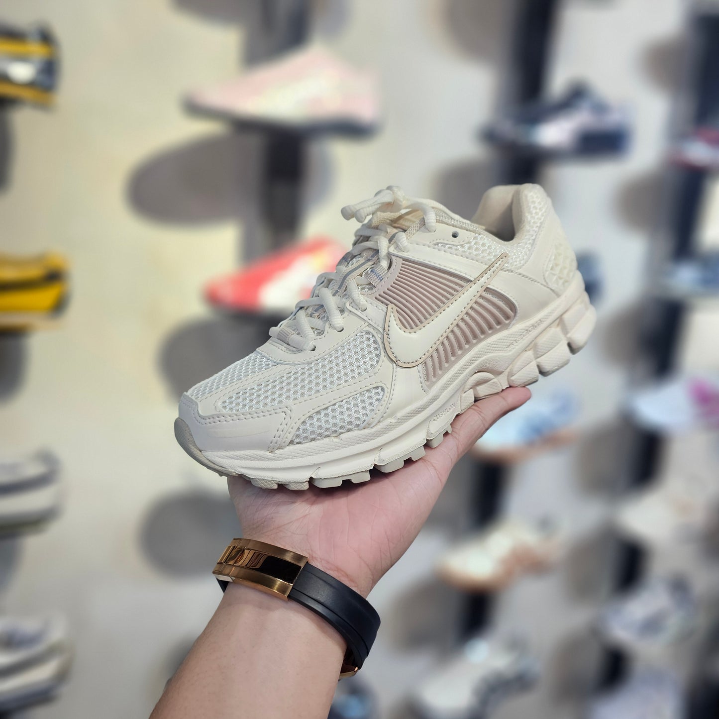 Vomero 5 Pale Ivory