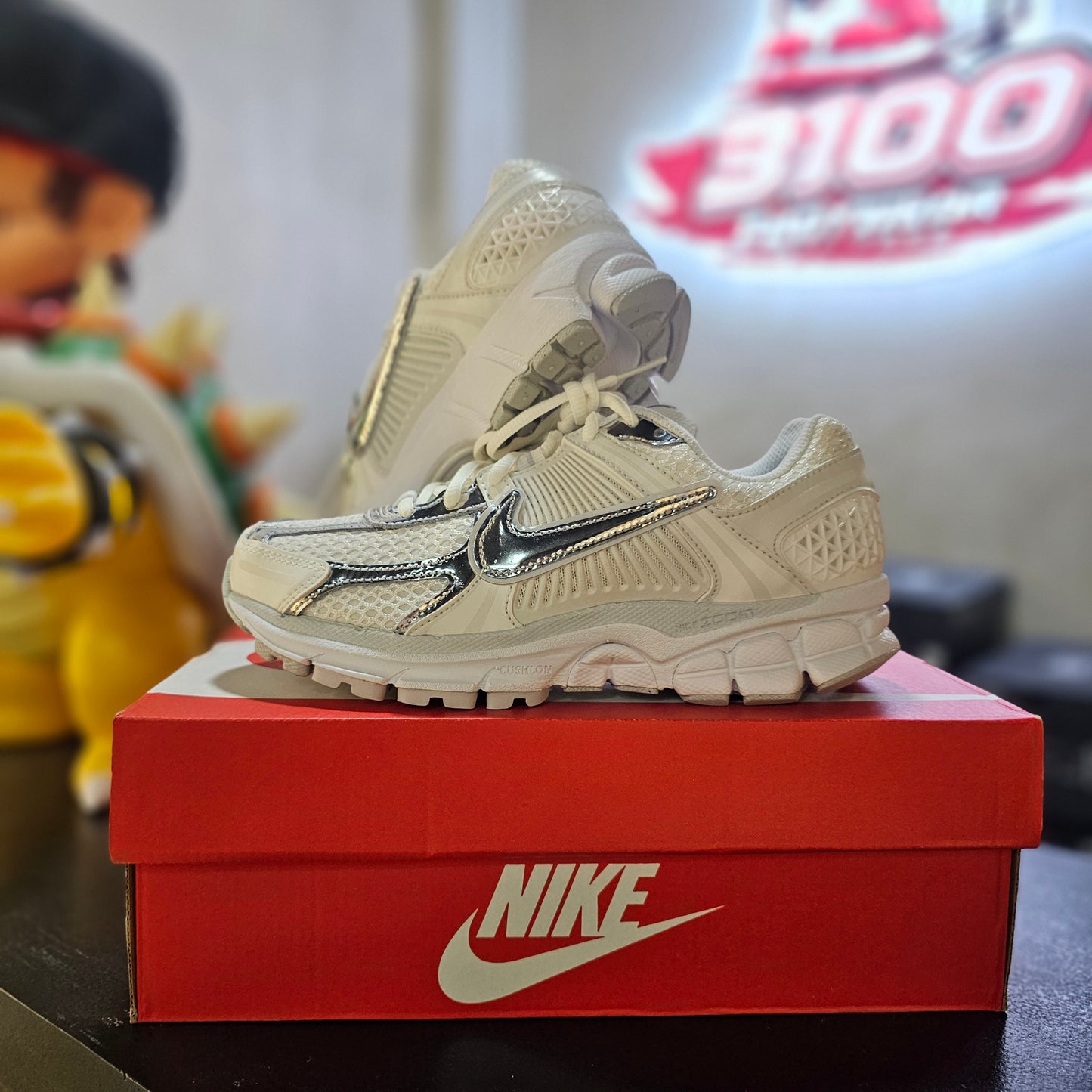 Vomero 5 Chrome Toe
