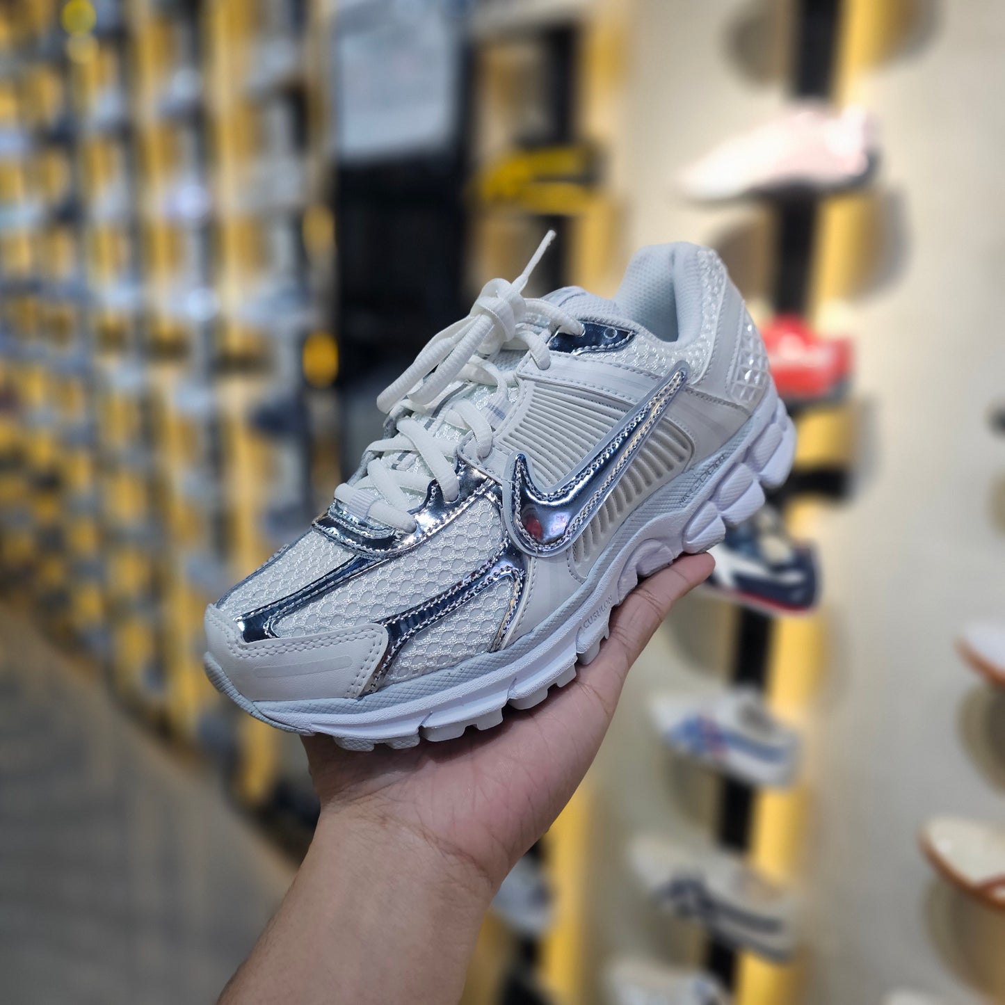 Vomero 5 Chrome Toe