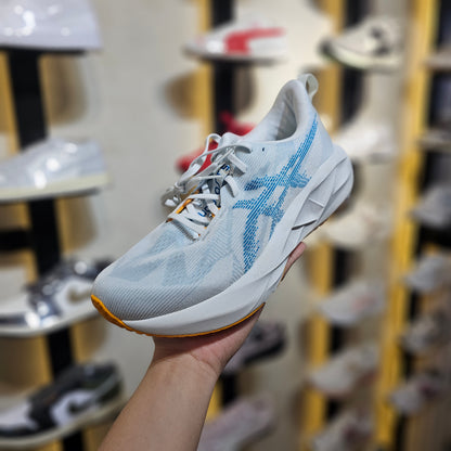 Novablast 5 Arctic Blue