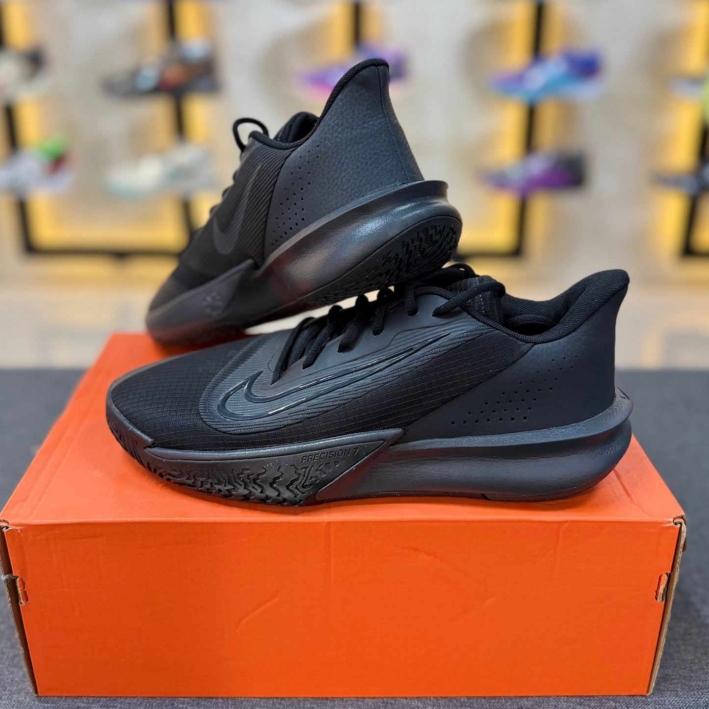 Precision 7 Triple Black