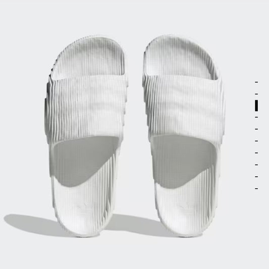 Adilette 22 Crystal White