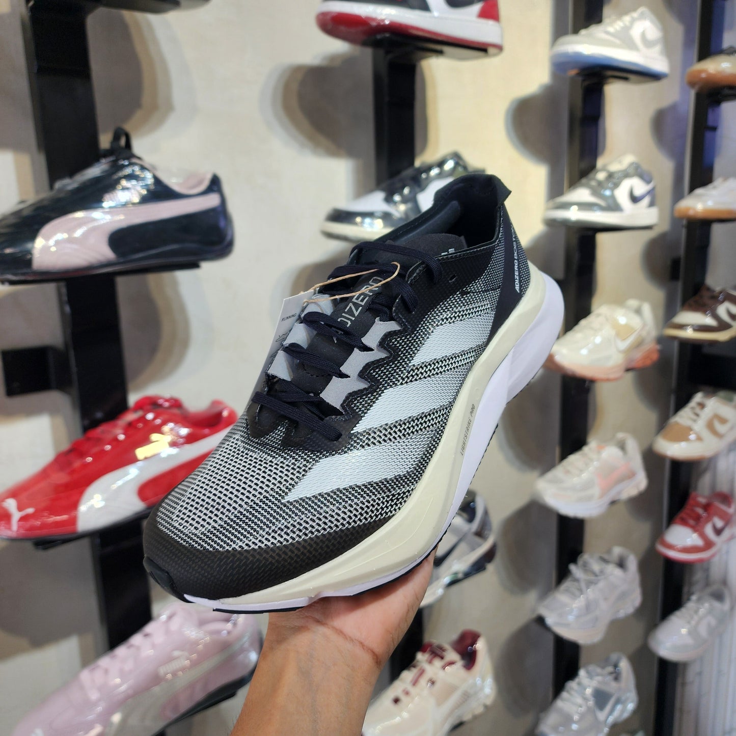Adizero Boston 12 Core Black